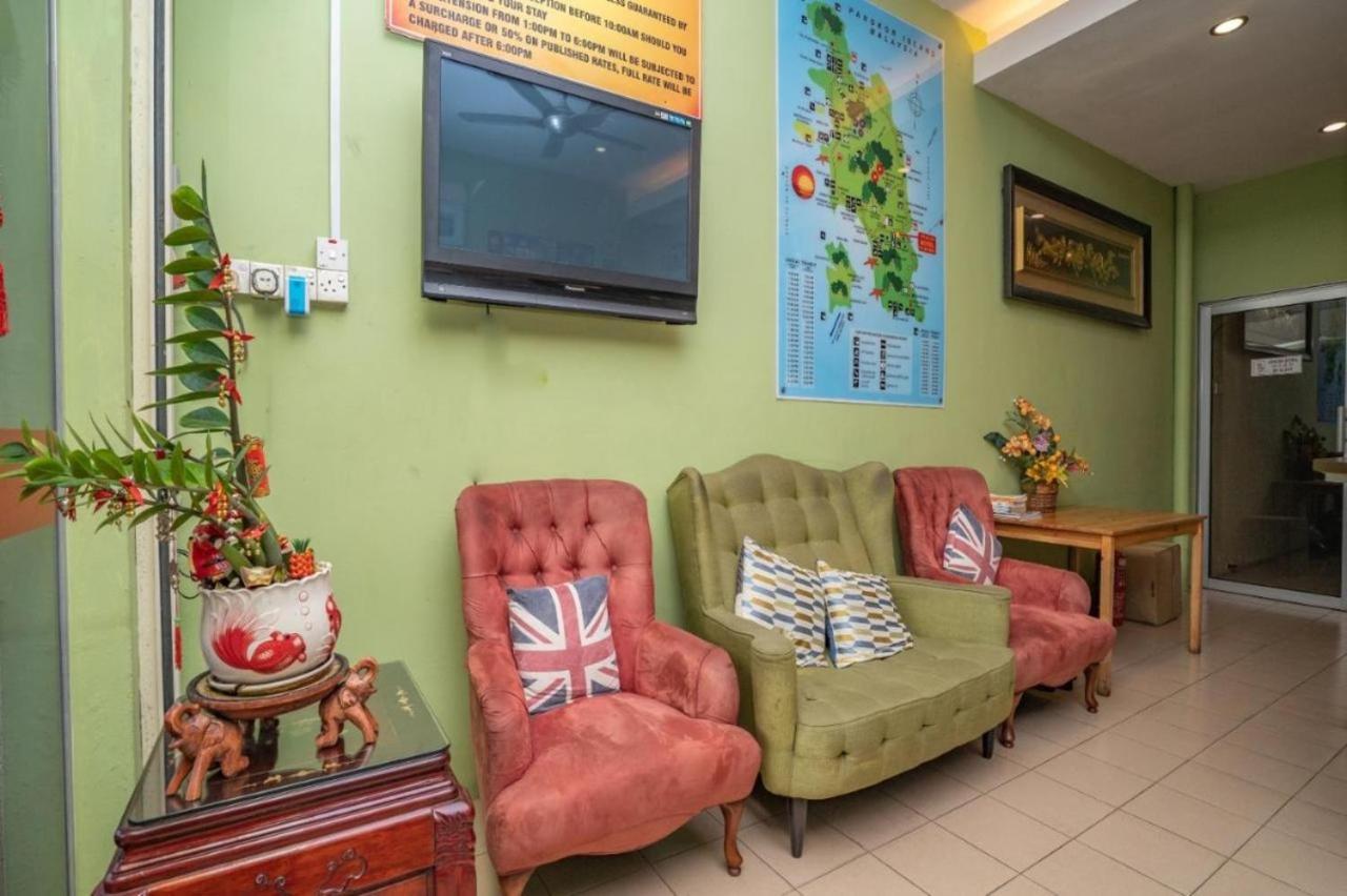 Hotel The Island Pekan Pangkor Bagian luar foto