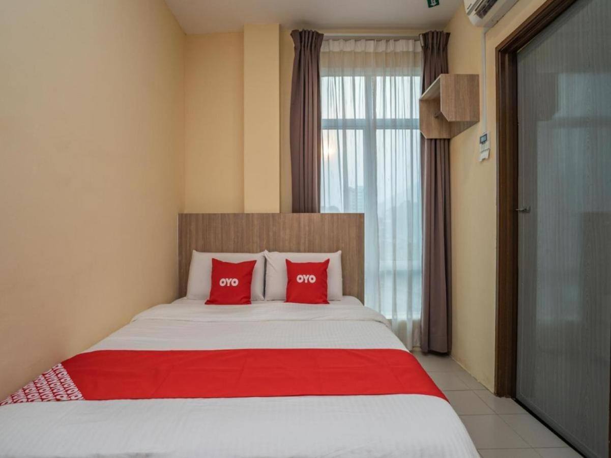 Hotel The Island Pekan Pangkor Bagian luar foto