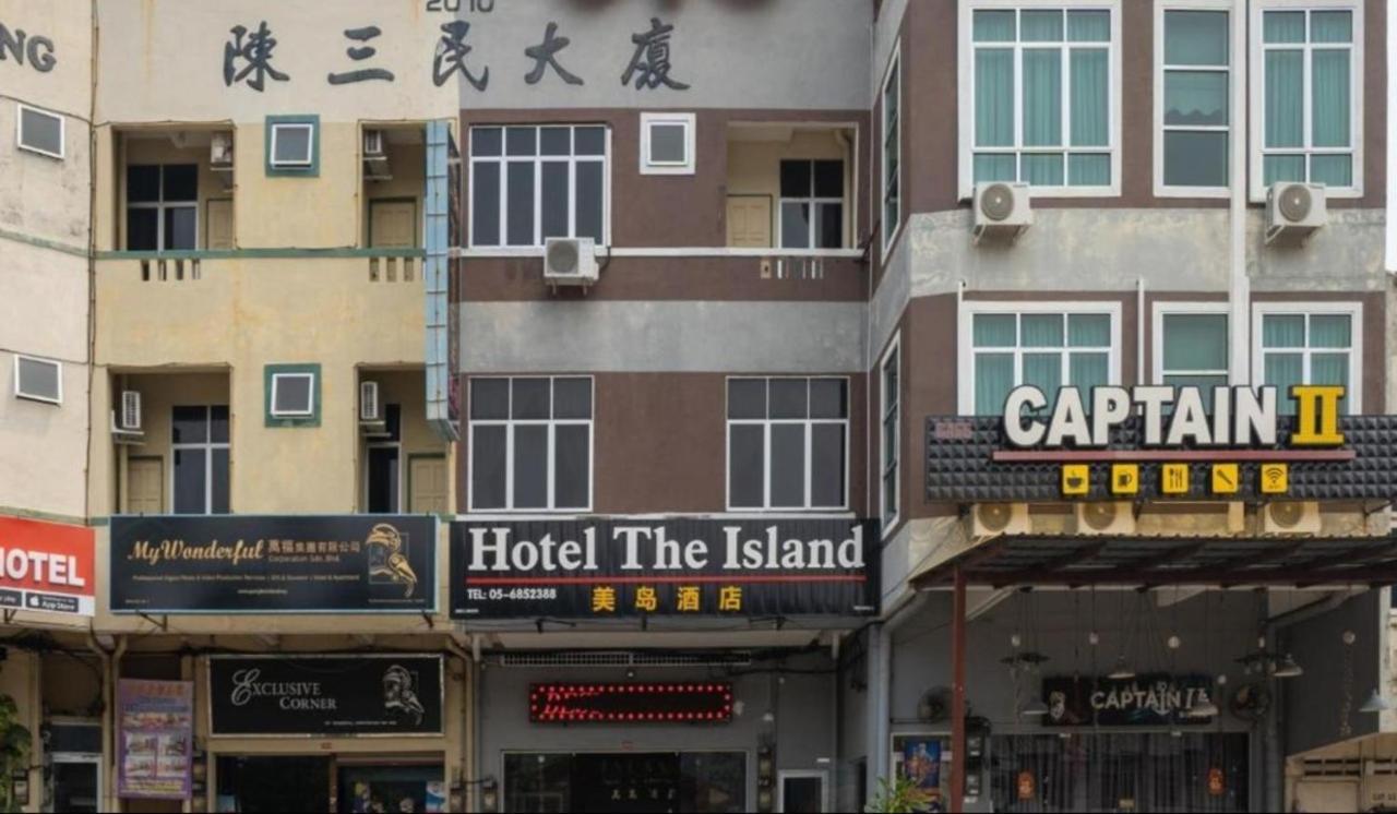 Hotel The Island Pekan Pangkor Bagian luar foto